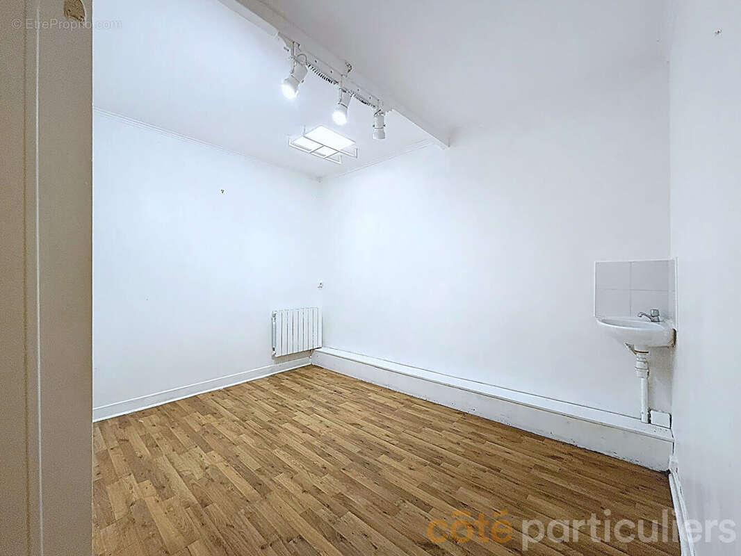 Commerce à ISSY-LES-MOULINEAUX