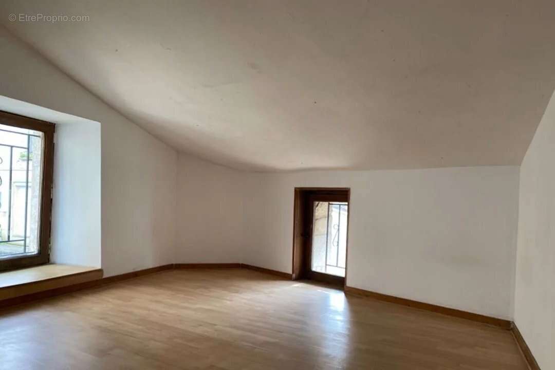 Maison à NONTRON