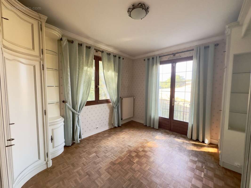 Maison 6 pièces avec terrain de 4 700 m² – Bord de rivière, belle vue sur la campagne – Bretteville-sur-Laize (14) - photo 9