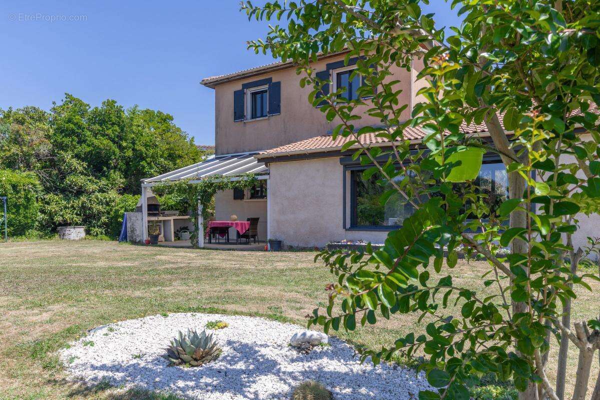 Maison 161 m² à Fonsorbes  - photo 2