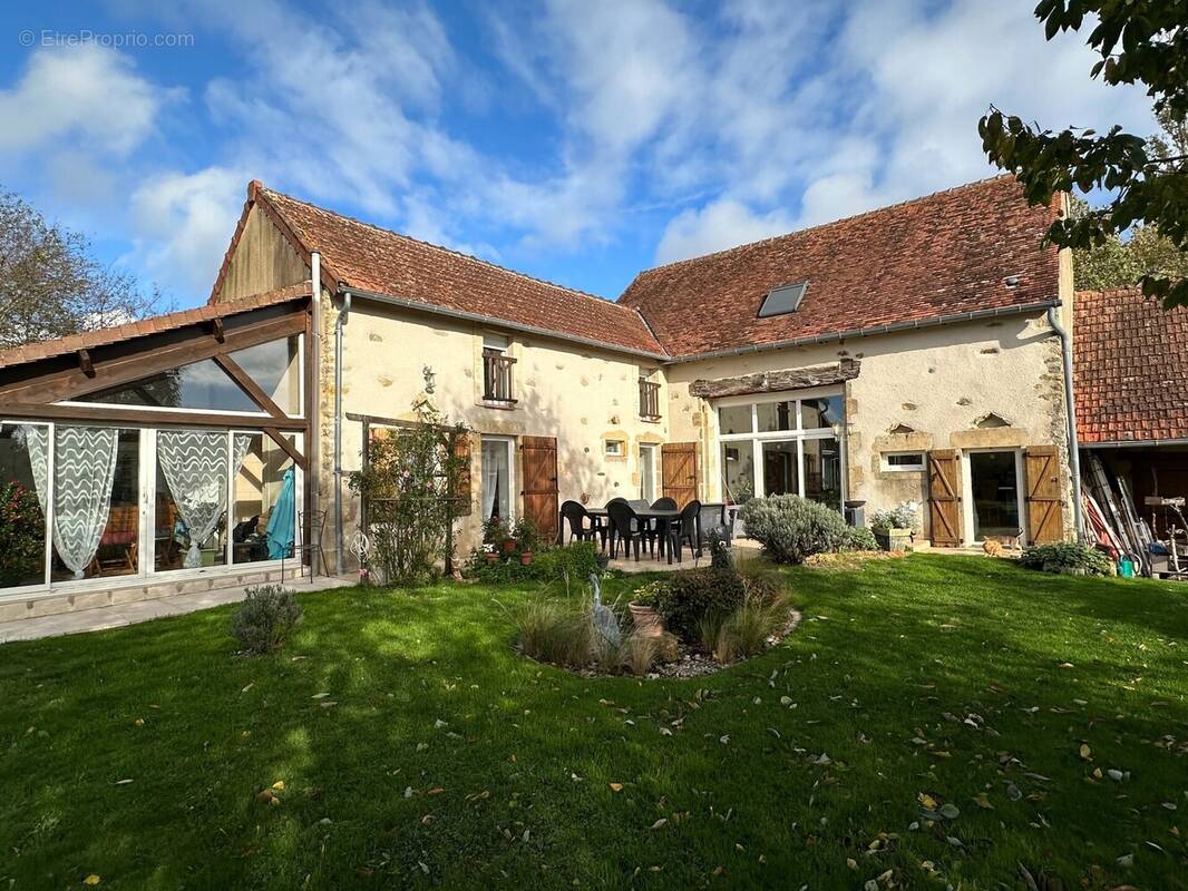 Maison à CHASSIGNOLLES