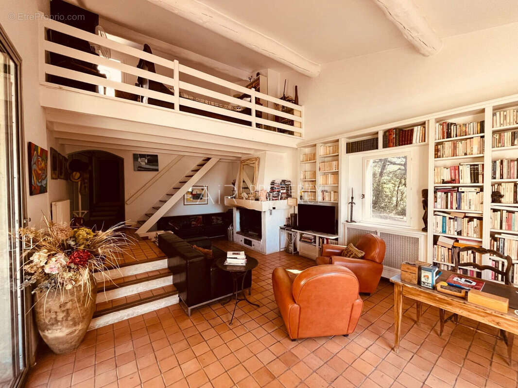 Maison à LOURMARIN