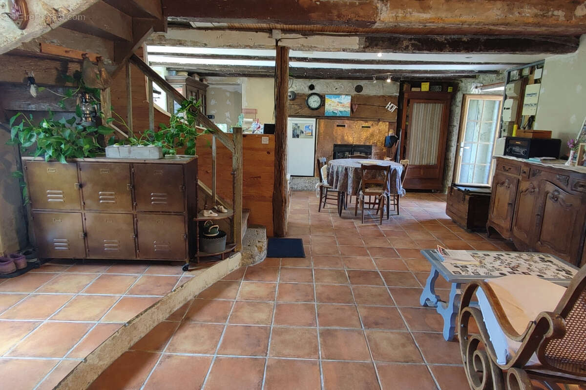 Maison à LACOUR