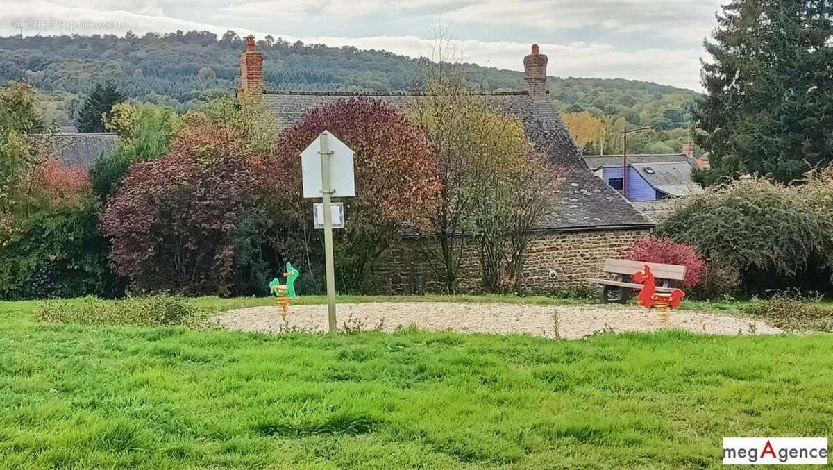 Terrain à LALACELLE