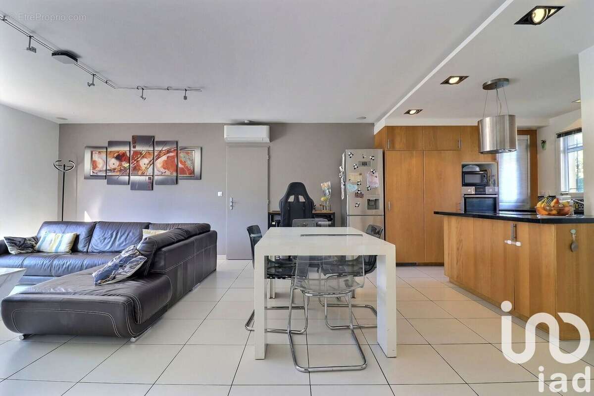 Photo 5 - Maison à SIGNES