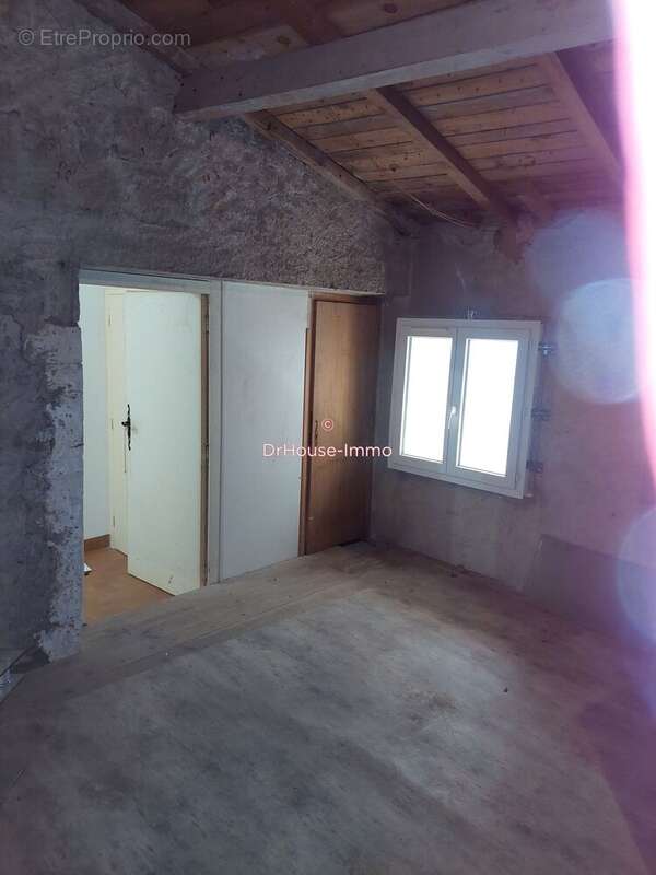 Maison 146 m² à Cozes  - photo 8