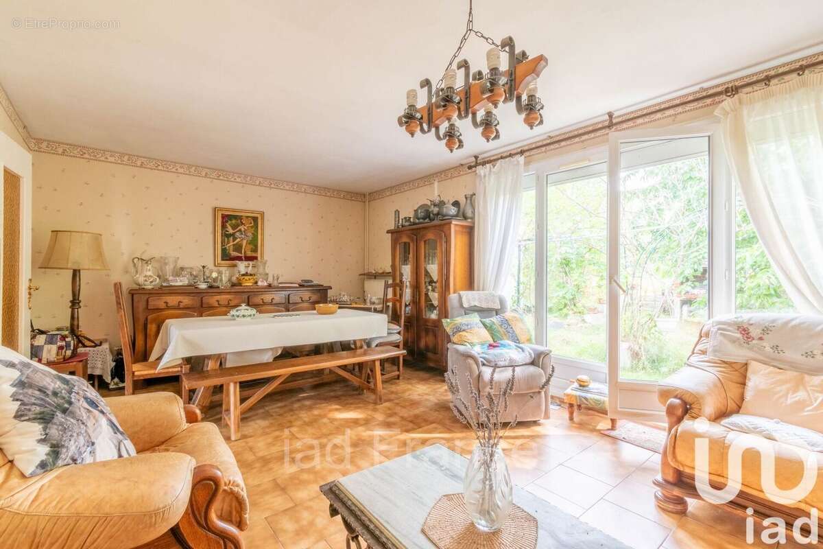 Photo 2 - Maison à MAGNANVILLE