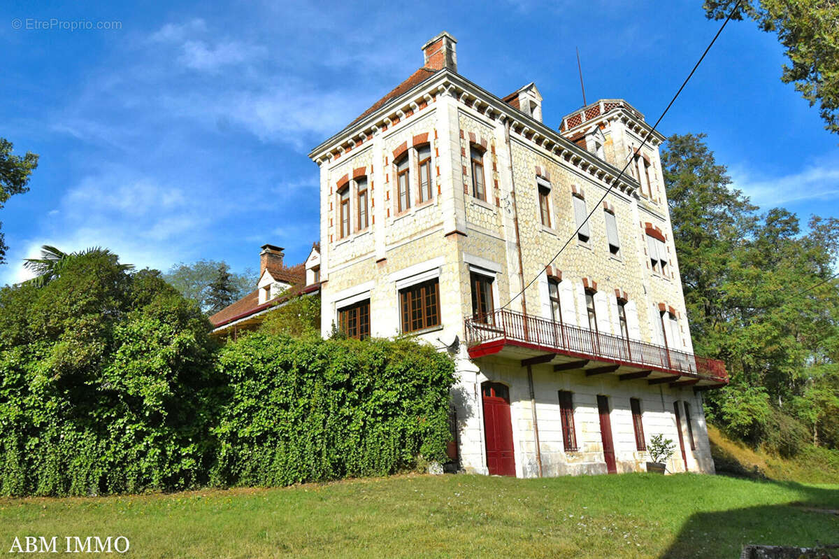 Maison à SAINT-LAURENT-DES-HOMMES