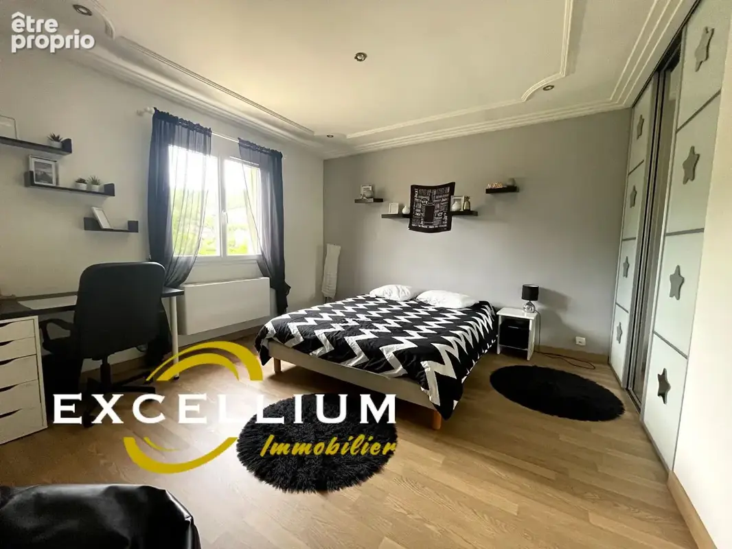 Maison Rochetaillée Sur Saone 200 m2 sur 1200m2 de terrain - photo 9