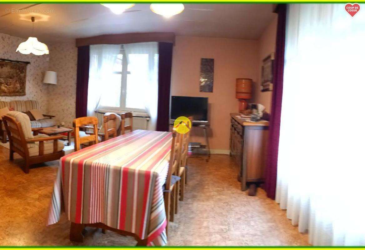 Maison à NEUVY-SUR-BARANGEON