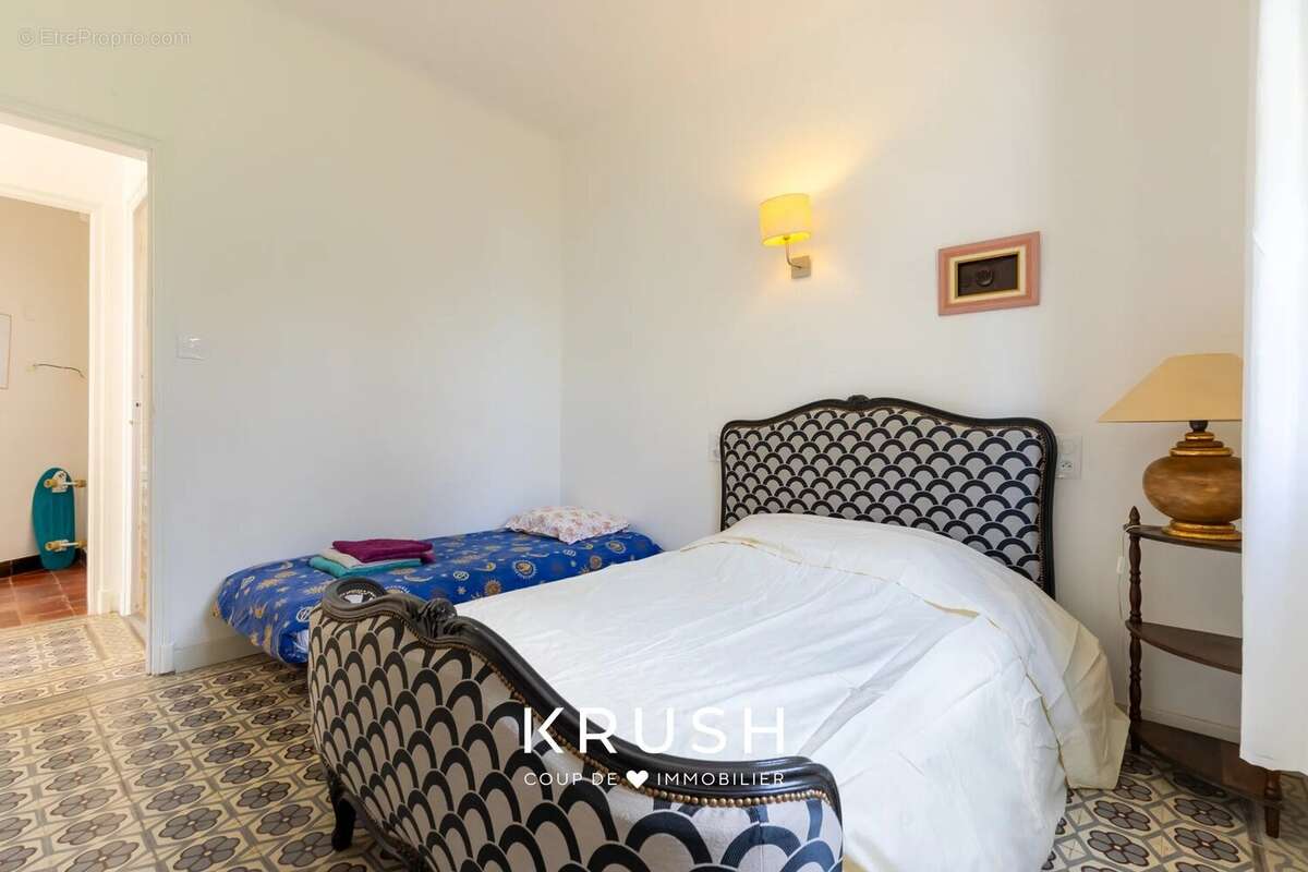 Appartement à SAINT-CYR-SUR-MER