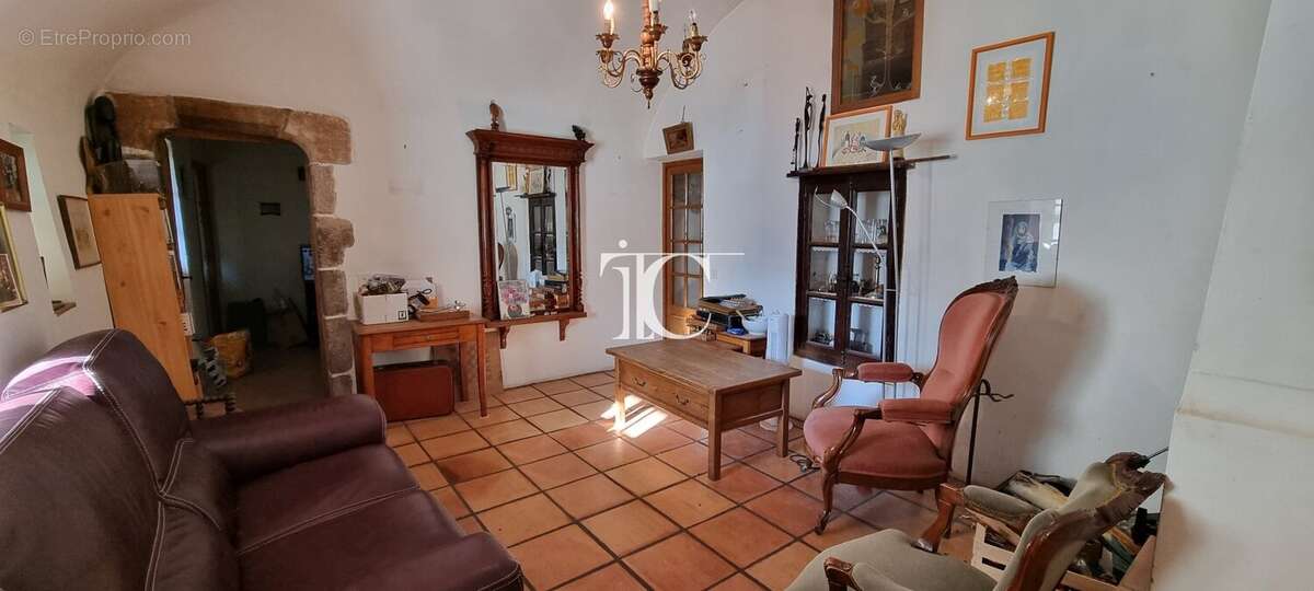 Maison à SAINT-ANDRE-DE-CRUZIERES