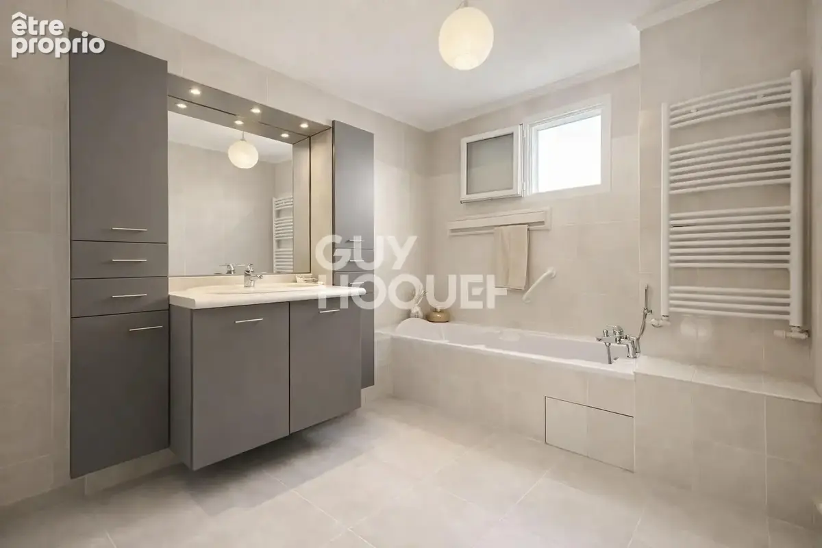 Appartement Chambéry 4 pièces centre ville de 100.80 m2 - photo 12