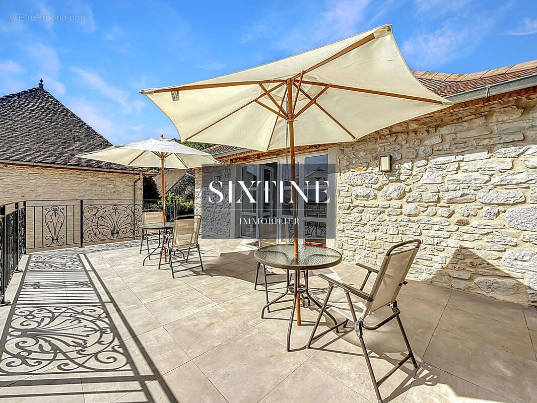 Maison à CREYS-MEPIEU