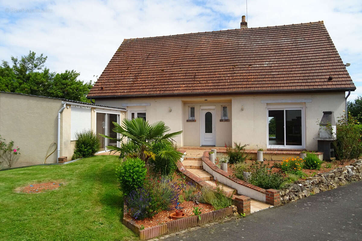 Maison à AUTHON-DU-PERCHE