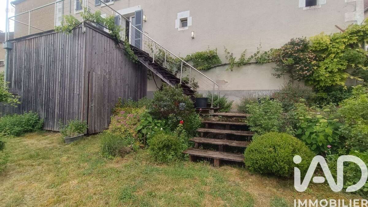 Maison 85 m² à Mailly-La-Ville  - photo 8