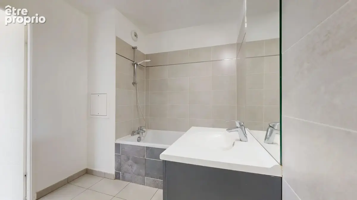 Appartement 3 pièces 60 m² à vendre à Villemomble (93250) - photo 11