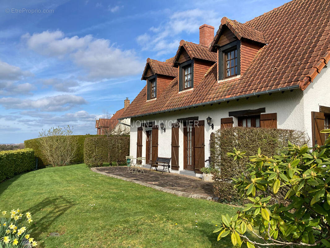 Maison à ROUXMESNIL-BOUTEILLES