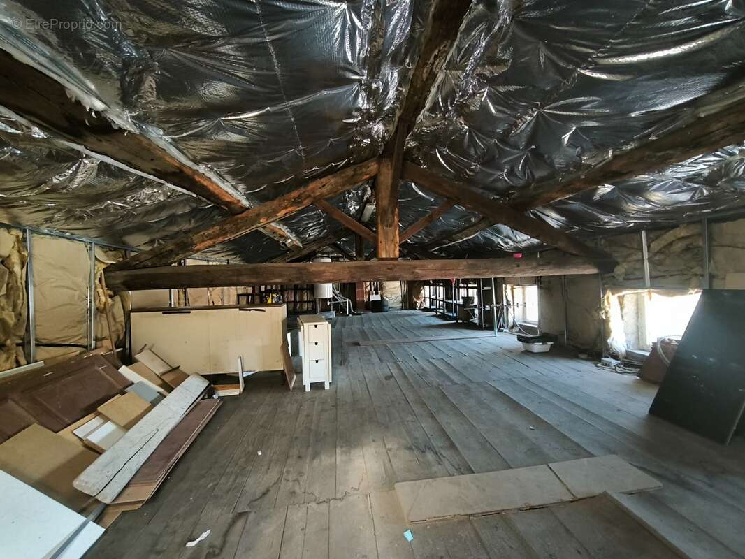 Maison de village 130m² et 62m² de potentiel -3 chambres-Bureau-caves - photo 10