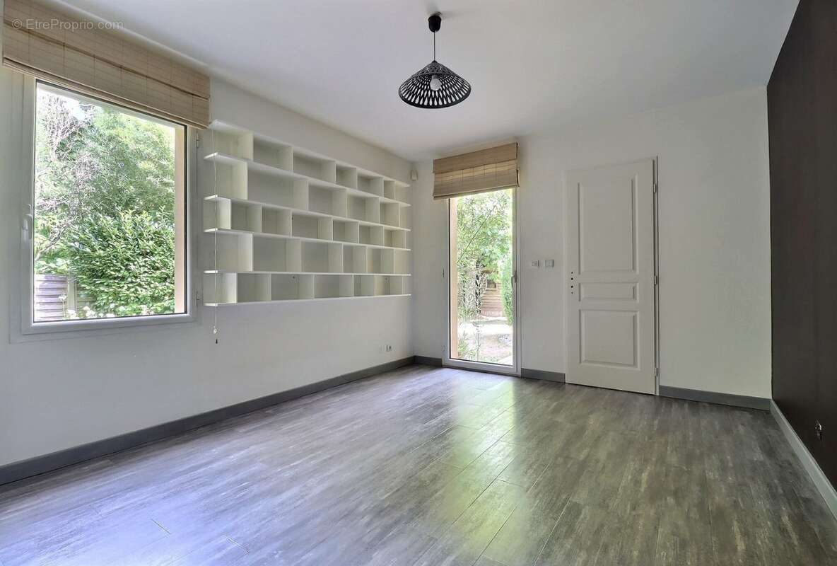 Maison 200 m² à Mont-Saint-Aignan  - photo 4