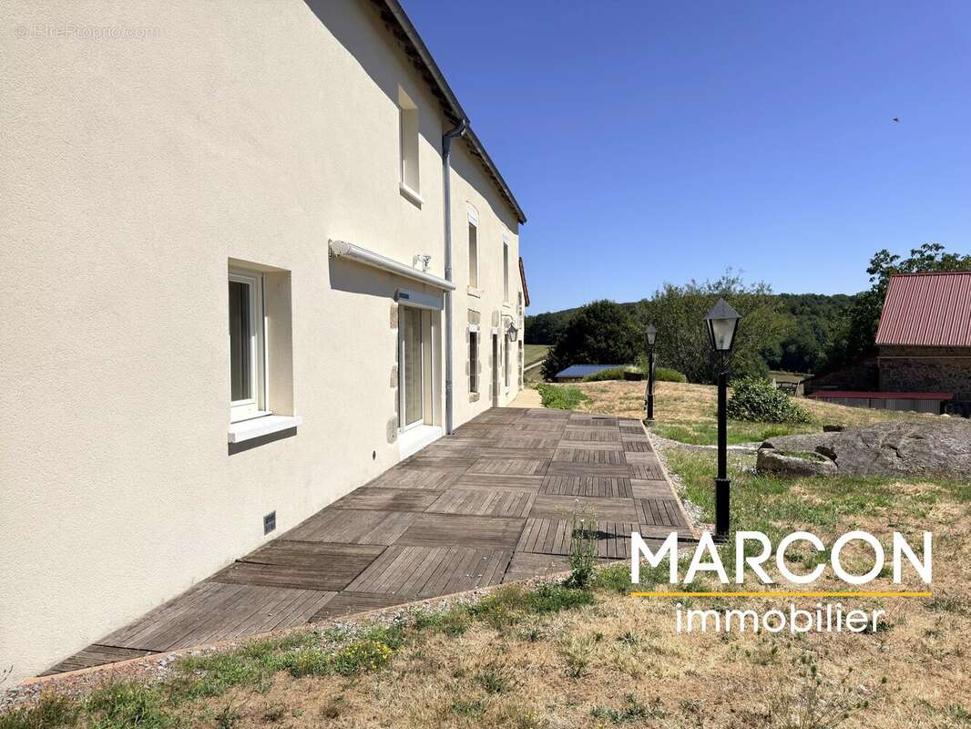Maison 218 m² à Gueret  - photo 34