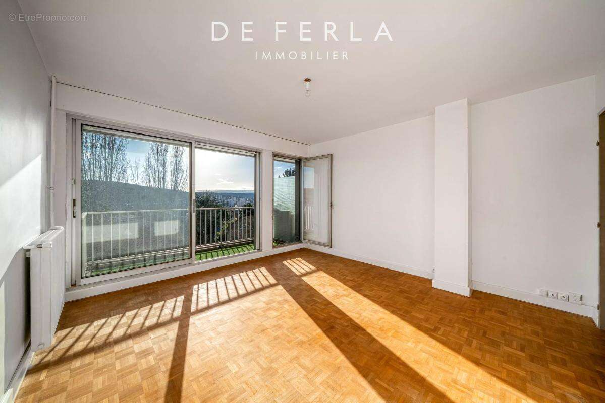 Appartement à SEVRES