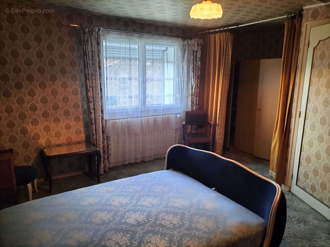 Maison à TONNAY-CHARENTE