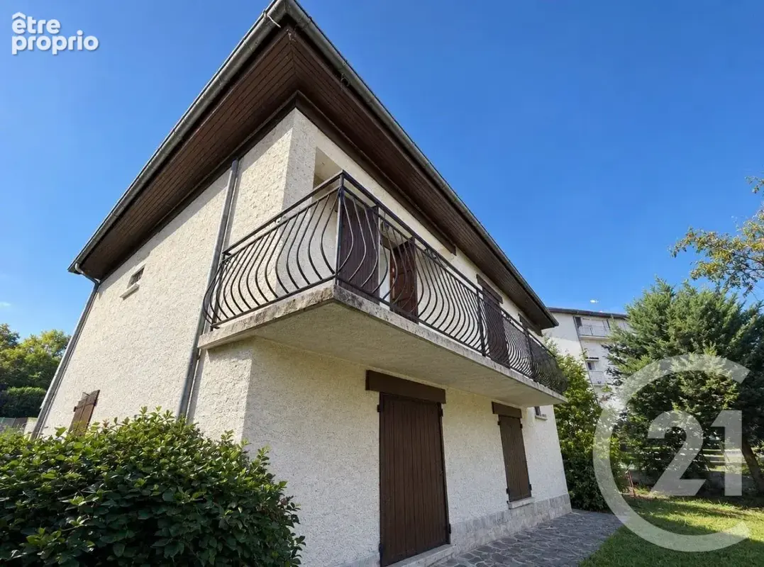 Maison 6 pièces 121 m² à vendre à Aurillac (15000) - photo 3