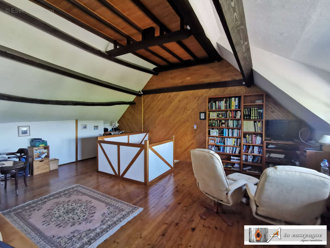 Maison à GOUTTIERES