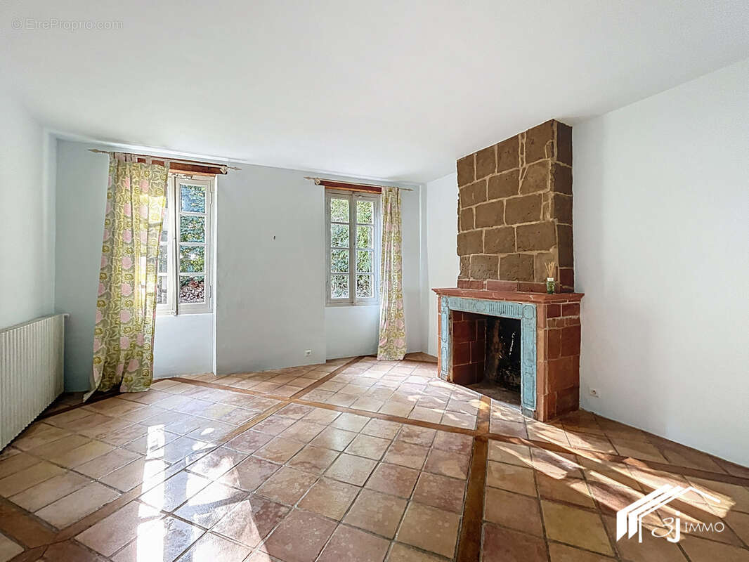 Maison à MENVILLE