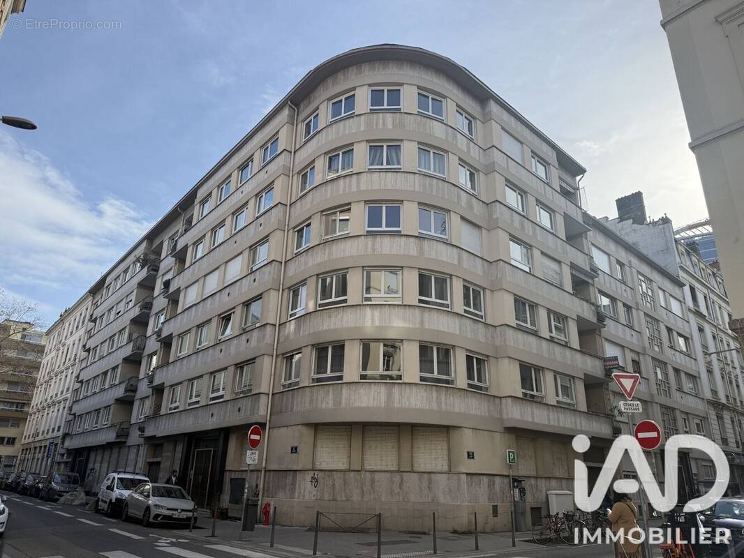 Photo 1 - Appartement à LYON-6E
