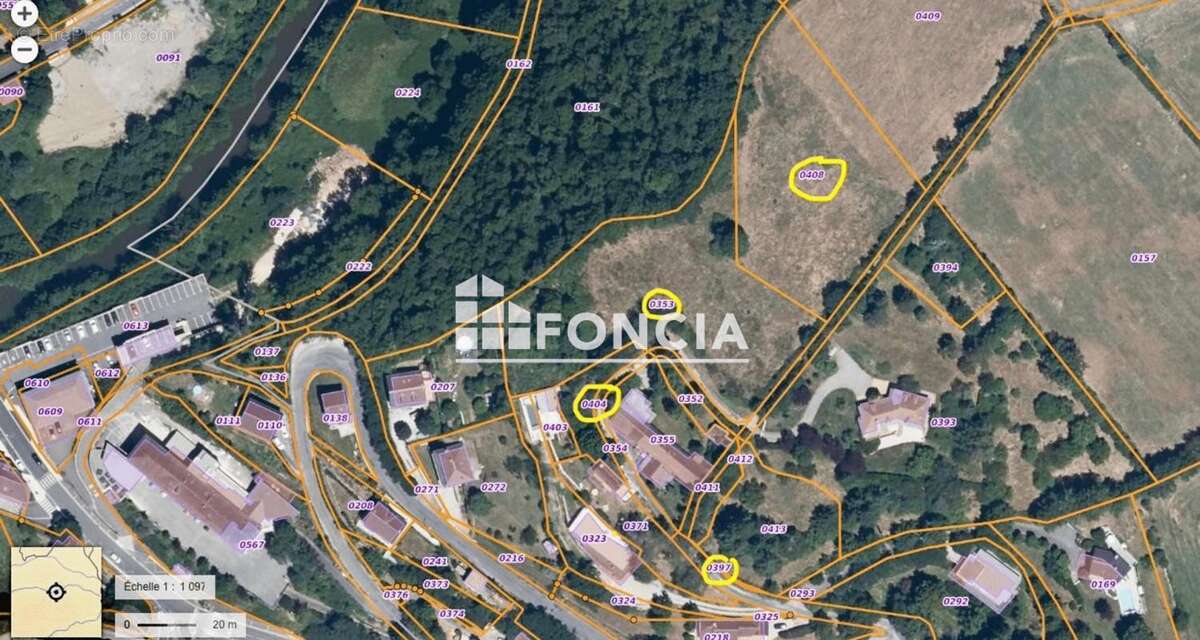 Terrain à LE MONASTERE