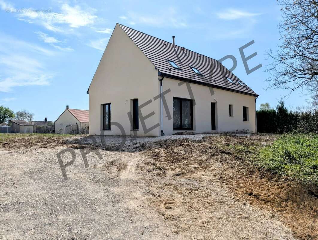 Terrain à LA FERTE-GAUCHER