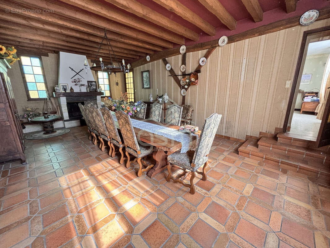 Maison à SAINTE-MAURE-DE-TOURAINE