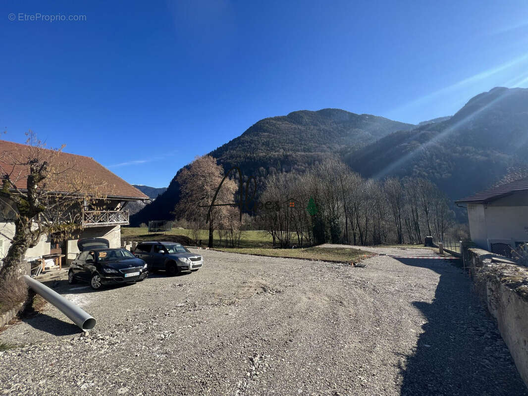 Terrain à LA BALME-DE-THUY