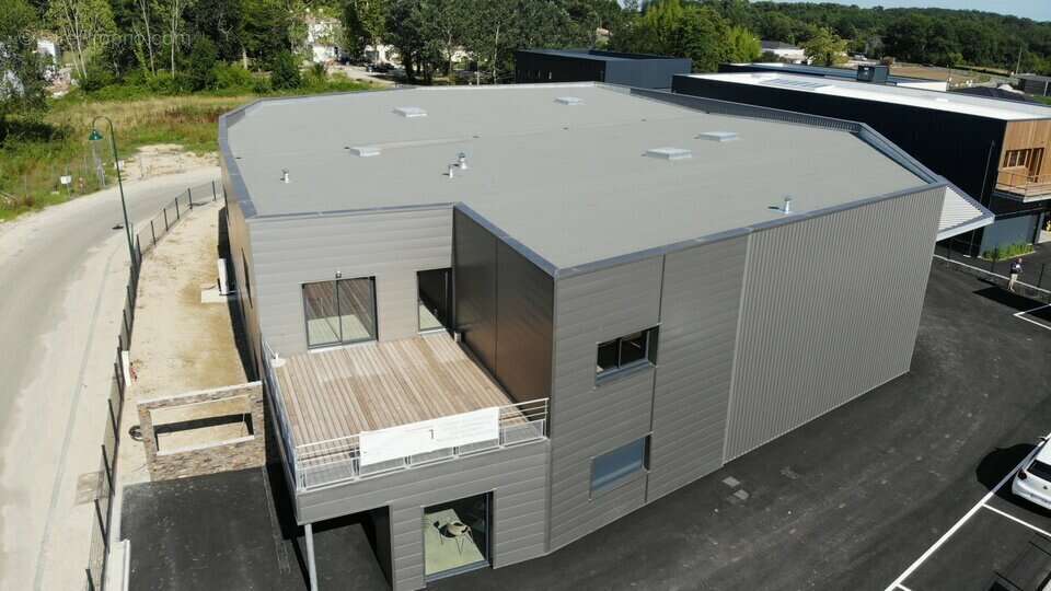 Commerce à POMPIGNAC