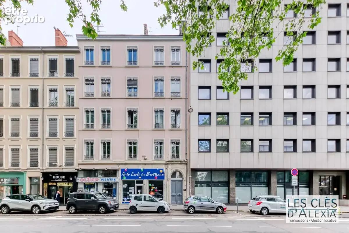 Appartement T4 de caractère à deux pas du Parc de la Tête d’Or - photo 9