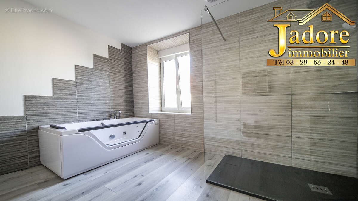 Immeuble de rapport rénové !! NOUVEAU PRIX !! - photo 12