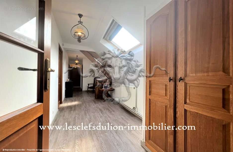 Maison à LORREZ-LE-BOCAGE-PREAUX
