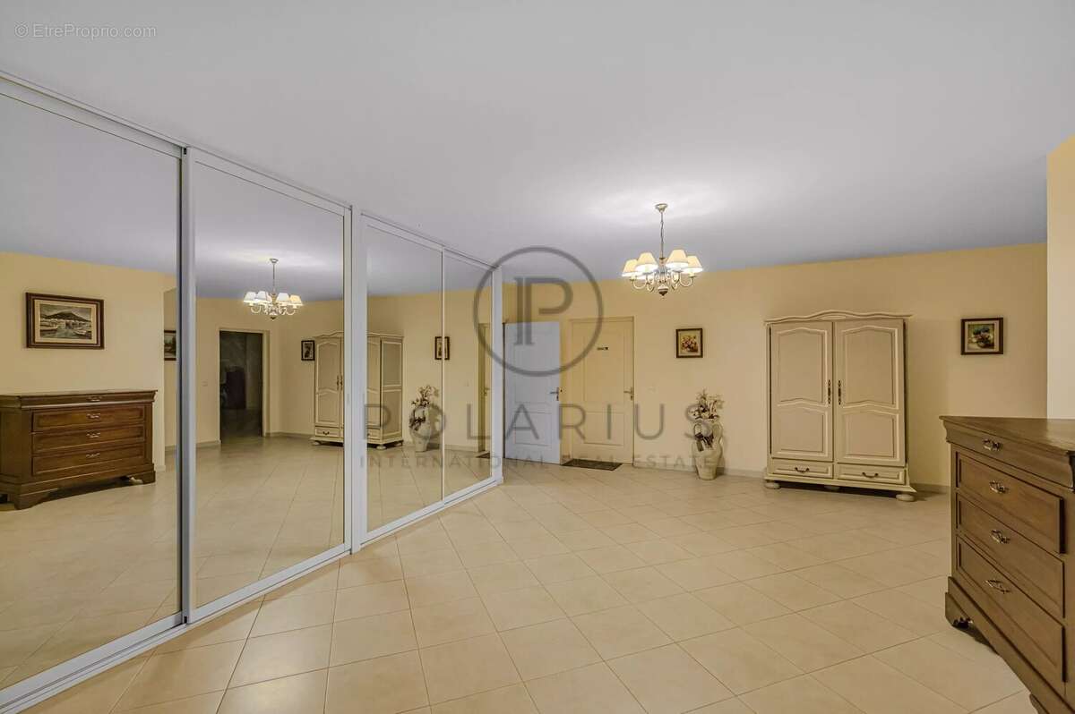 Maison à MOUGINS