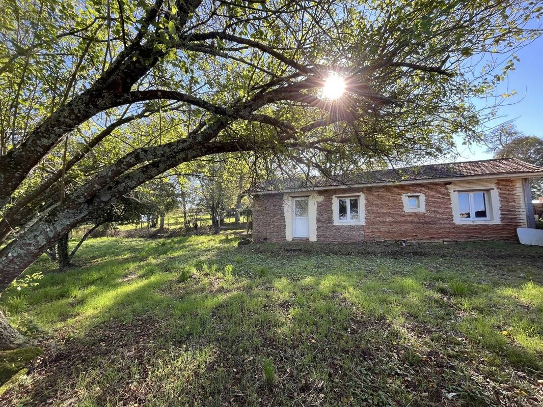 Maison à ROUMAZIERES-LOUBERT