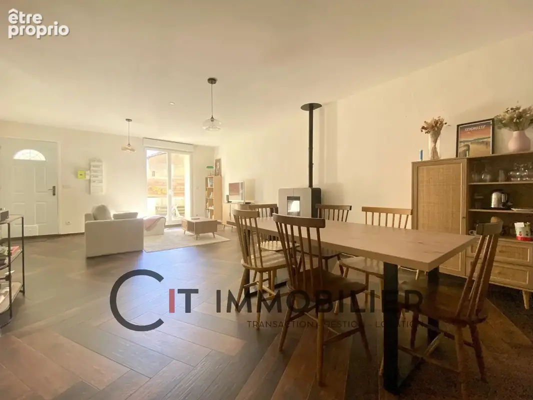 Maison duplex avec terrasse et parking - photo 2
