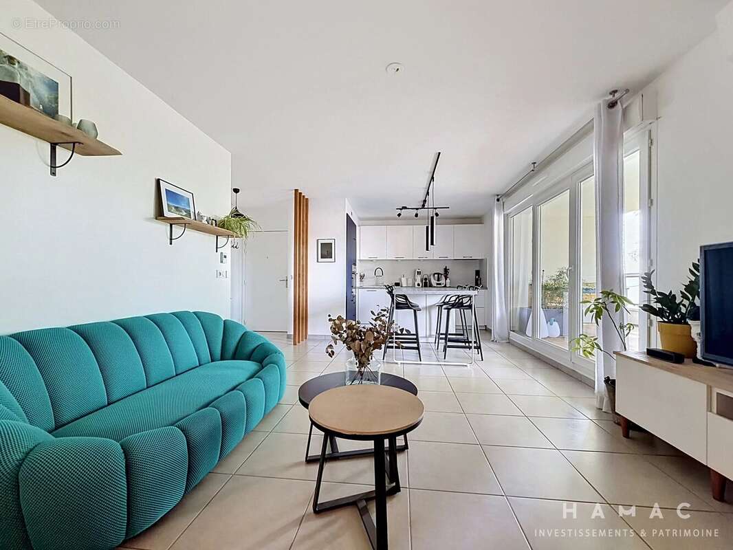 Appartement à LA MULATIERE