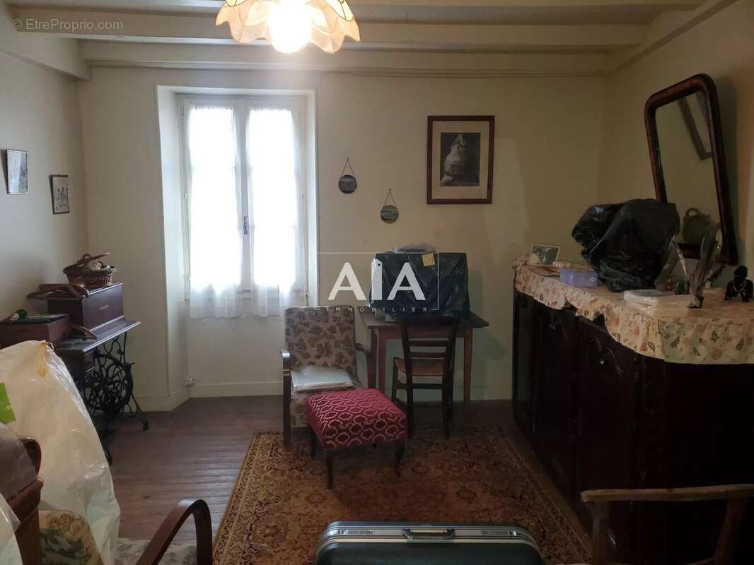 Maison à AUNAC