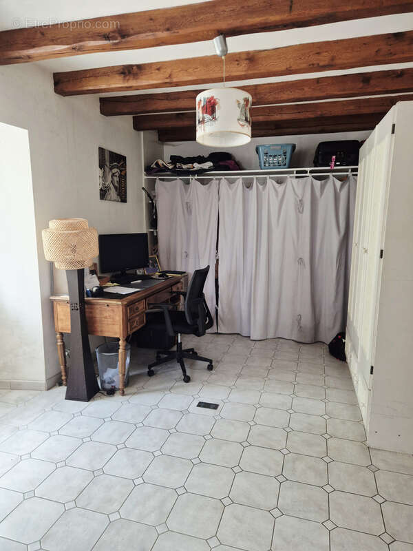 Maison à MIRE