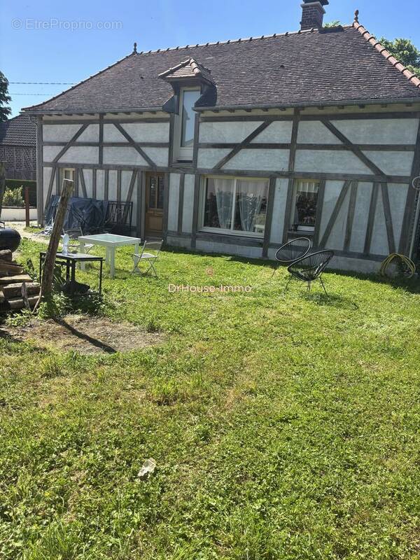 Maison à SAINT-JEAN-DE-BONNEVAL