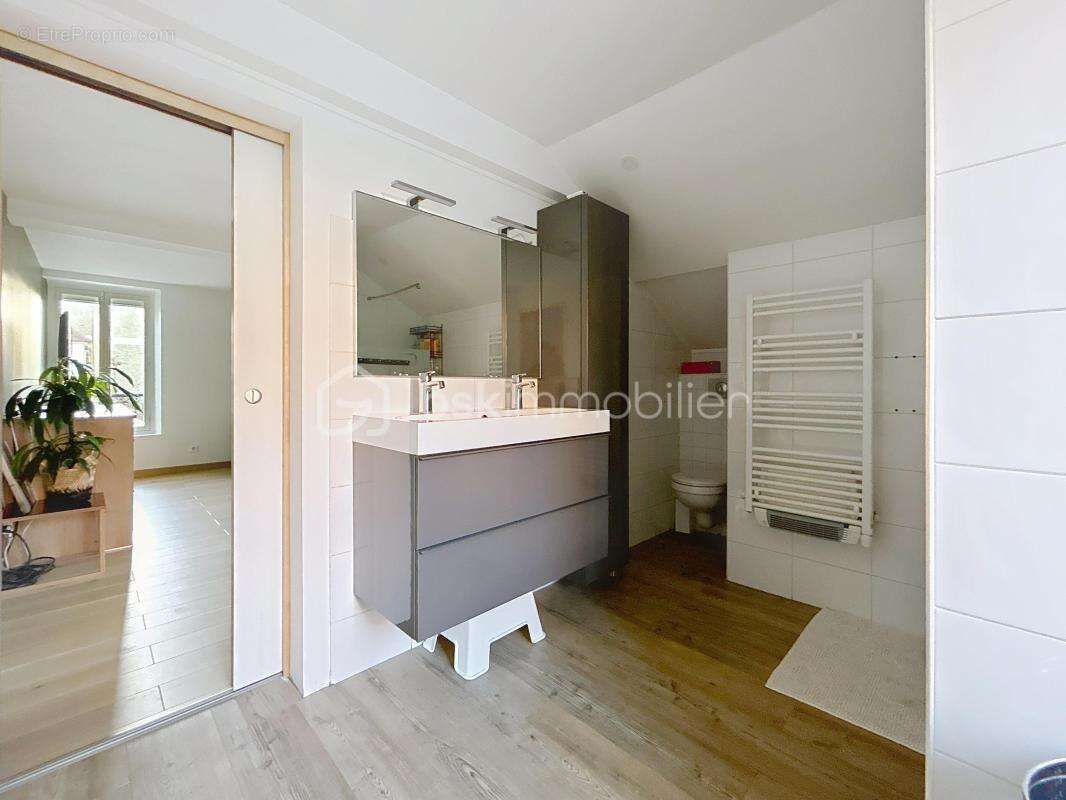 Maison à CORBEIL-ESSONNES