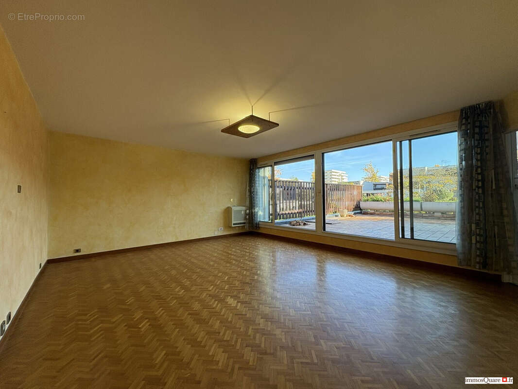 Appartement à MEYLAN