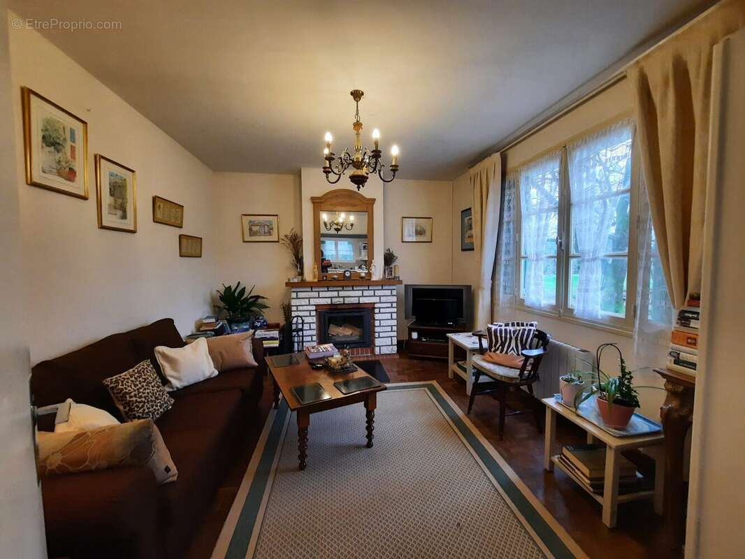 Maison à LA SAUVETAT-DU-DROPT