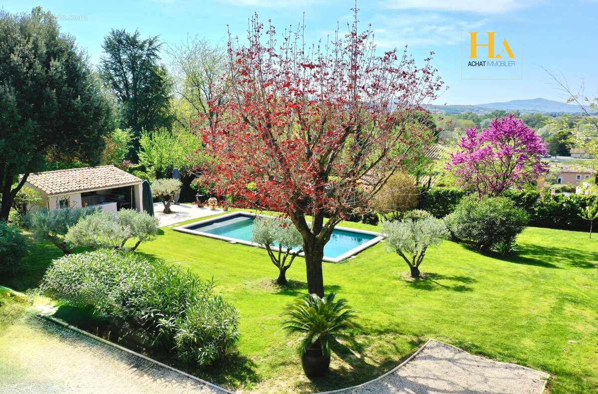 Maison à MONTELIMAR